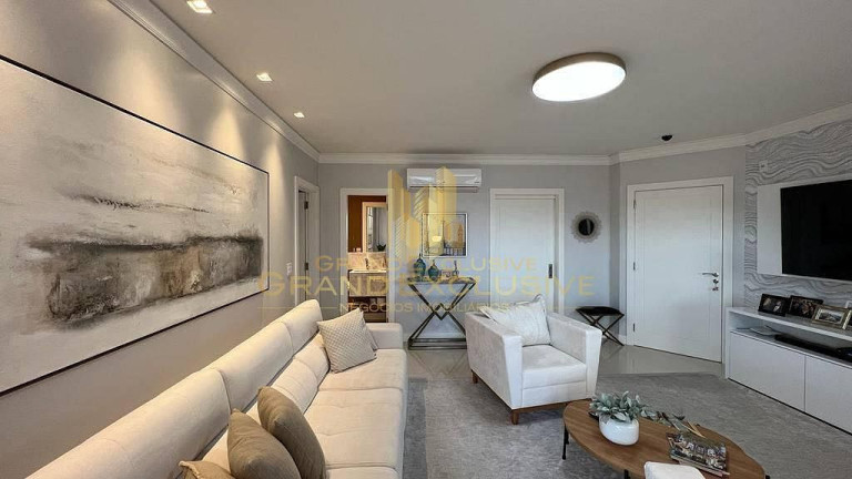 Imagem Apartamento com 3 Quartos à Venda, 140 m² em Centro - Balneário Camboriú