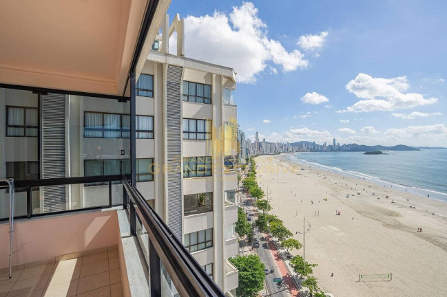 Imagem Apartamento com 3 Quartos à Venda, 153 m² em Centro - Balneário Camboriú Imagem Apartamento com 3 Quartos à Venda, 153 m² em Centro - Balneário Camboriú