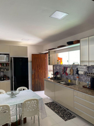 Imagem Casa com 5 Quartos à Venda, 338 m² em Patamares - Salvador Imagem Casa com 5 Quartos à Venda, 338 m² em Patamares - Salvador