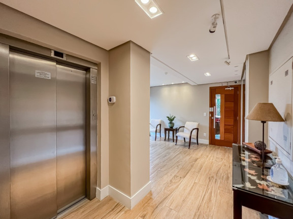 Imagem Apartamento com 3 Quartos à Venda, 125 m² em Jardim Botânico - Porto Alegre
