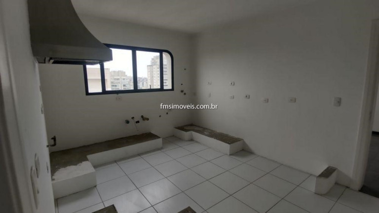 Imagem Imóvel com 4 Quartos à Venda, 647 m² em Alto Da Boa Vista - São Paulo Imagem Imóvel com 4 Quartos à Venda, 647 m² em Alto Da Boa Vista - São Paulo