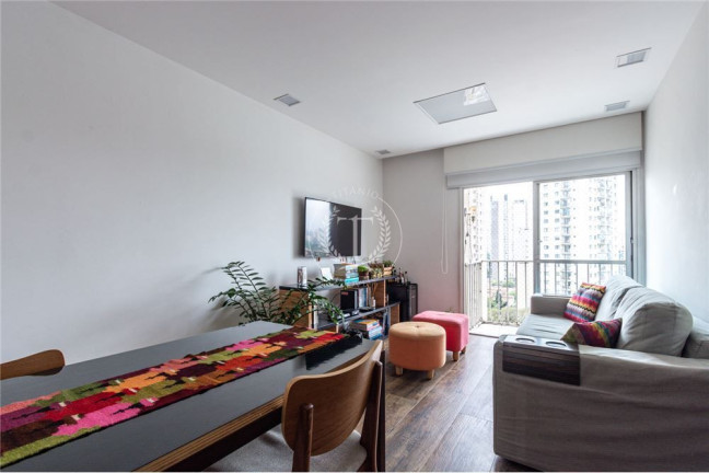 Imagem Apartamento com 2 Quartos à Venda, 70 m² em Vila Olímpia - São Paulo