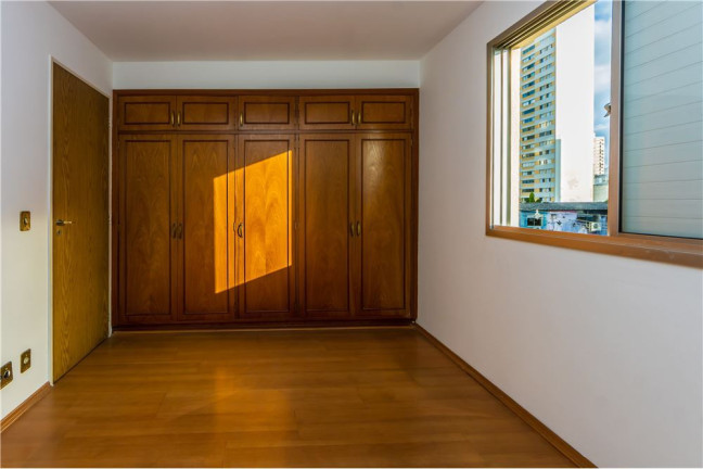 Imagem Imóvel com 2 Quartos à Venda, em Pinheiros - São Paulo Imagem Imóvel com 2 Quartos à Venda, em Pinheiros - São Paulo