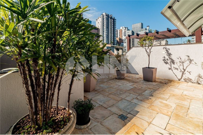 Imagem Imóvel com 3 Quartos à Venda, 227 m² em Bela Vista - Porto Alegre