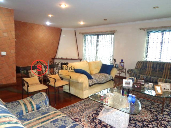 Sobrado com 4 Quartos à Venda, 450 m² em Alto Da Mooca - São Paulo