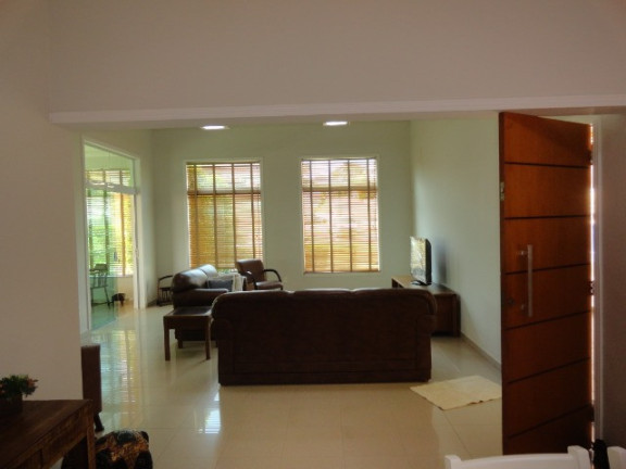 Imagem Casa com 4 Quartos para Alugar ou Temporada, 220 m² em Caxambu - Jundiaí