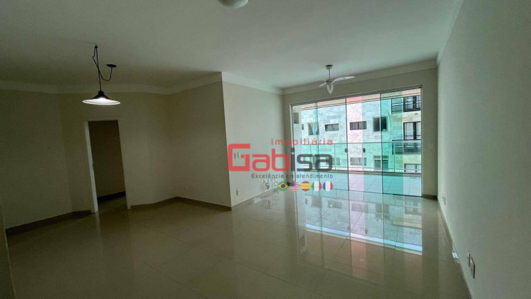 Apartamento com 3 Quartos para Alugar, 120 m² em Algodoal - Cabo Frio