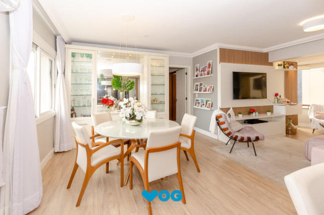 Imagem Imóvel com 3 Quartos à Venda, 127 m² em Petrópolis - Porto Alegre