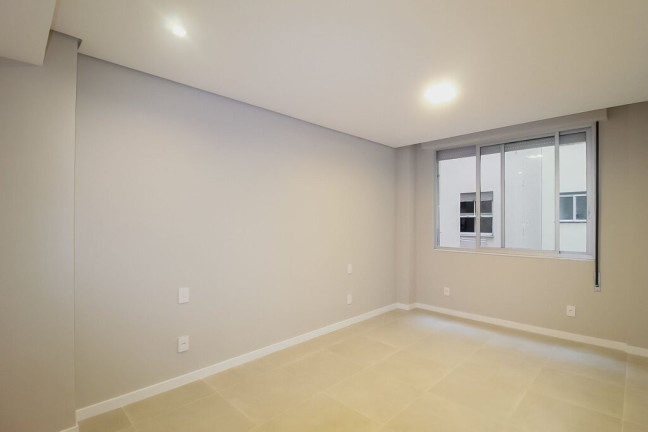Imagem Apartamento com 3 Quartos à Venda, 128 m² em Copacabana - Rio De Janeiro