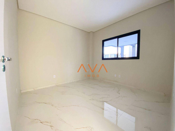 Imagem Casa com 4 Quartos à Venda, 242 m² em Rio Vermelho - Florianópolis