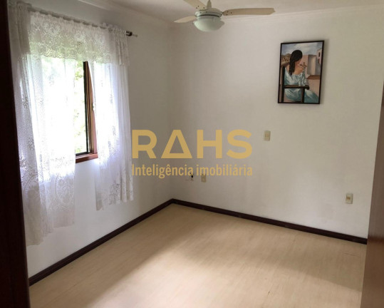 Imagem Casa com 3 Quartos à Venda, 208 m² em Anita Garibaldi - Joinville Imagem Casa com 3 Quartos à Venda, 208 m² em Anita Garibaldi - Joinville