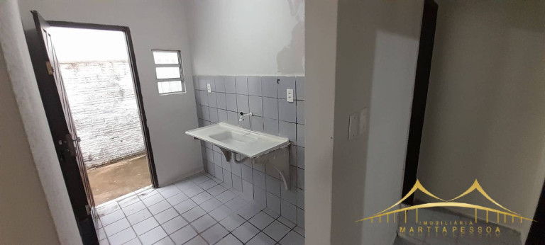 Imagem Casa com 2 Quartos para Alugar, 55 m² em Emaus - Parnamirim Imagem Casa com 2 Quartos para Alugar, 55 m² em Emaus - Parnamirim