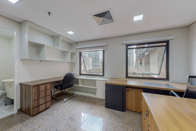 Foto do imóvel Sala Comercial à Venda, 29 m² em Moema - São Paulo