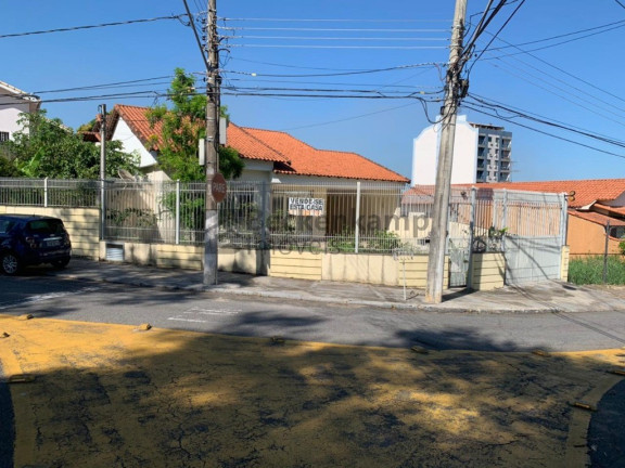 Imagem Casa com 3 Quartos à Venda, em Jardim Amália - Volta Redonda Imagem Casa com 3 Quartos à Venda, em Jardim Amália - Volta Redonda