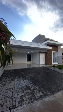 Imagem Casa com 3 Quartos à Venda, 300 m² em Piracangaguá - Taubaté Imagem Casa com 3 Quartos à Venda, 300 m² em Piracangaguá - Taubaté