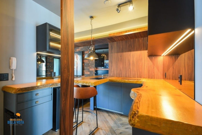 Apartamento com 1 Quarto à Venda,  em Moema - São Paulo