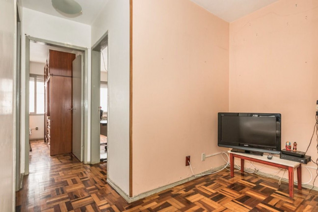 Imagem Imóvel com 2 Quartos à Venda, 55 m² em Passo Da Areia - Porto Alegre Imagem Imóvel com 2 Quartos à Venda, 55 m² em Passo Da Areia - Porto Alegre