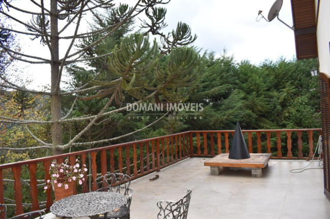 Imagem Casa com 4 Quartos à Venda, 300 m² em Região De Capivari - Campos Do Jordão Imagem Casa com 4 Quartos à Venda, 300 m² em Região De Capivari - Campos Do Jordão