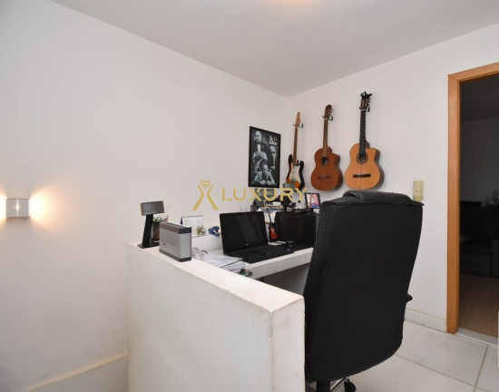 Imagem Imóvel com 3 Quartos à Venda, 140 m² em Sion - Belo Horizonte