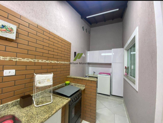 Imagem Casa com 3 Quartos à Venda, 210 m²