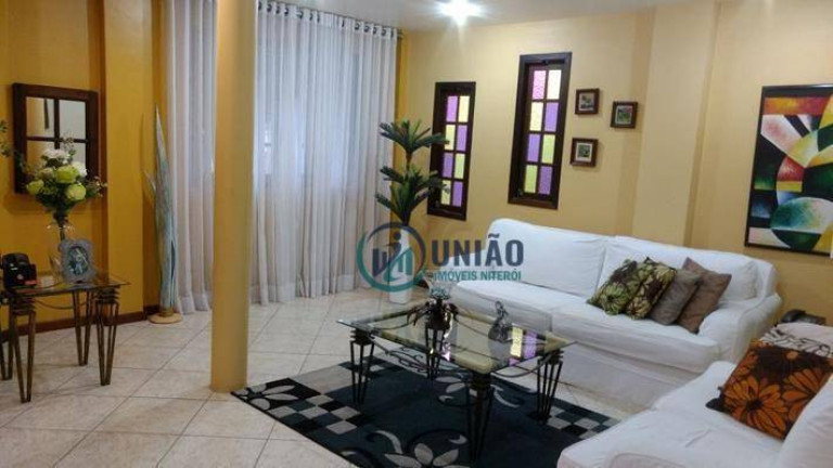 Imagem Casa com 4 Quartos à Venda, 320 m² em Itaipu - Niterói