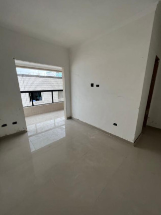 Imagem Apartamento com 2 Quartos à Venda, 73 m² em Mirim - Praia Grande
