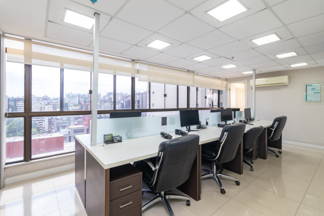 Imagem Sala Comercial à Venda, 344 m² em Moinhos De Vento - Porto Alegre Imagem Sala Comercial à Venda, 344 m² em Moinhos De Vento - Porto Alegre