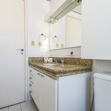 Apartamento com 2 Quartos à Venda, 64 m² em Moema - São Paulo