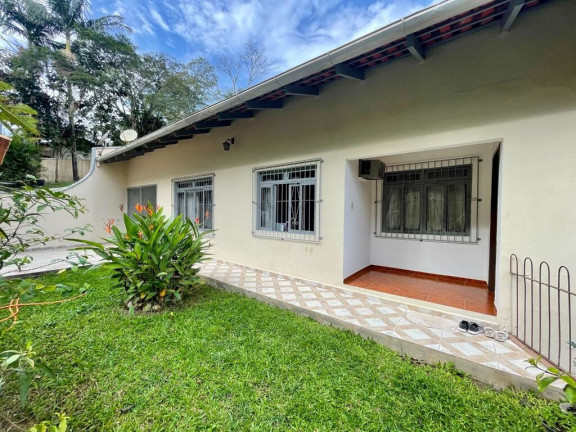 Imagem Casa com 4 Quartos à Venda, 242 m² em Garcia - Blumenau