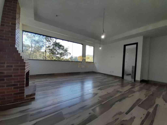Imagem Casa com 4 Quartos à Venda, 2.400 m² em Três Córregos - Teresópolis