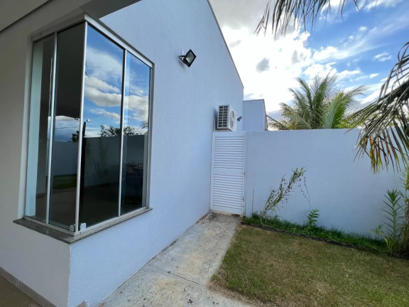 Imagem Casa com 3 Quartos à Venda, 238 m² em Setor Industrial - Sinop