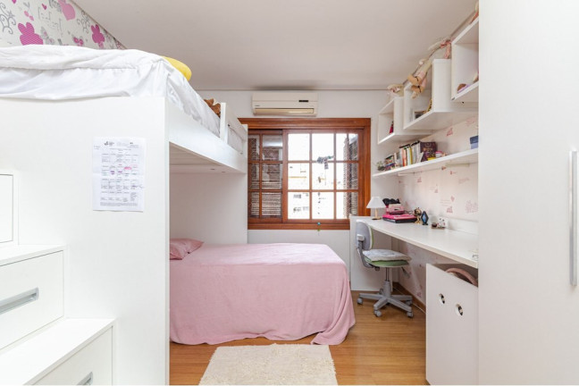 Imagem Imóvel com 2 Quartos à Venda, 164 m² em Petrópolis - Porto Alegre Imagem Imóvel com 2 Quartos à Venda, 164 m² em Petrópolis - Porto Alegre