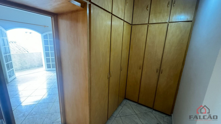 Imagem Sobrado com 4 Quartos à Venda, 226 m² em Embaré - Santos