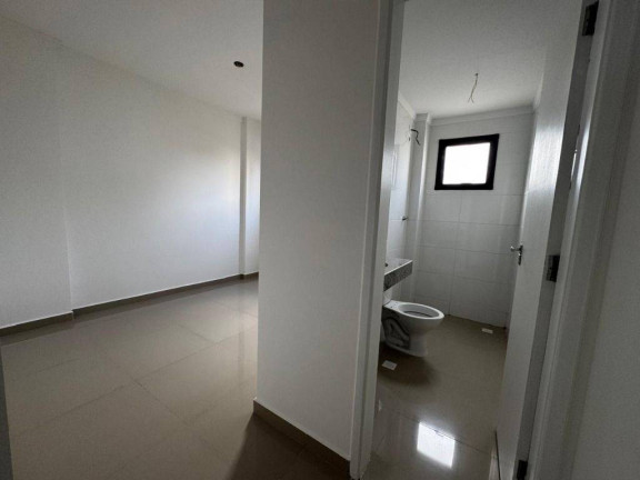 Imagem Apartamento com 2 Quartos à Venda, 67 m² em Mirim - Praia Grande