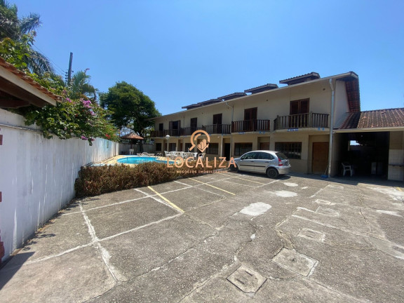 Imóvel com 14 Quartos à Venda, 517 m² em Pontal De Santa Marina - Caraguatatuba