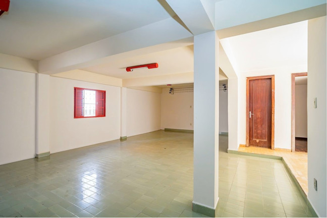 Imagem Casa com 5 Quartos à Venda, 360 m² em Mercês - Curitiba