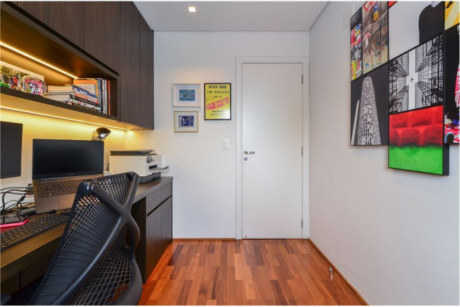 Imagem Apartamento com 4 Quartos à Venda, 131 m² em Aclimação - São Paulo Imagem Apartamento com 4 Quartos à Venda, 131 m² em Aclimação - São Paulo