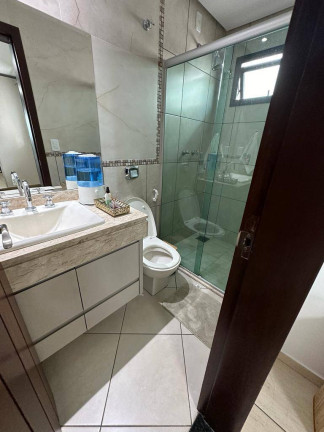 Imagem Casa de Condomínio com 4 Quartos à Venda, 291 m² em Jardins Madri - Goiânia