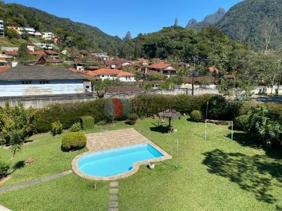 Imagem Casa com 8 Quartos à Venda, 1.570 m² em Carlos Guinle - Teresópolis Imagem Casa com 8 Quartos à Venda, 1.570 m² em Carlos Guinle - Teresópolis