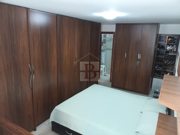 Imagem Imóvel com 4 Quartos à Venda, 243 m² em Icaraí - Niterói Imagem Imóvel com 4 Quartos à Venda, 243 m² em Icaraí - Niterói
