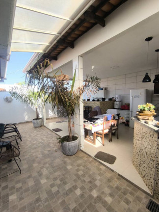 Casa de Condomínio com 3 Quartos à Venda, 198 m² em Jardim Imperial - Cuiabá