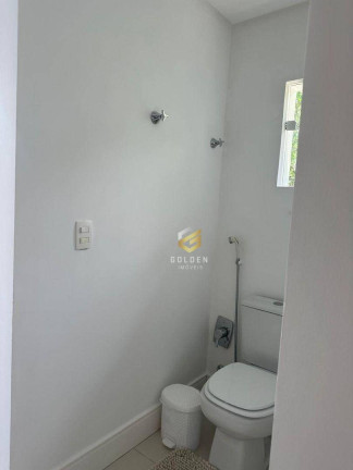 Imagem Casa com 3 Quartos à Venda, 350 m² em Praia Das Taquaras - Balneário Camboriú Imagem Casa com 3 Quartos à Venda, 350 m² em Praia Das Taquaras - Balneário Camboriú