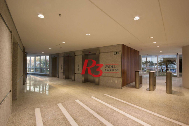 Imóvel à Venda, 668 m² em Gonzaga - Santos