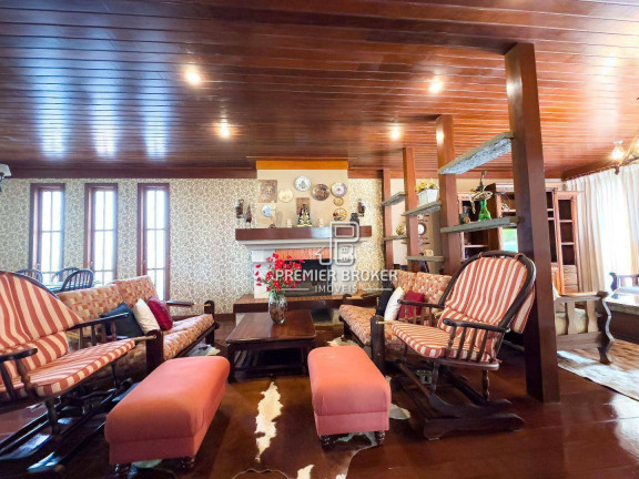 Imagem Casa com 4 Quartos à Venda, 600 m² em Albuquerque - Teresópolis