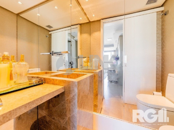 Imagem Apartamento com 3 Quartos à Venda, 245 m² em Moinhos De Vento - Porto Alegre