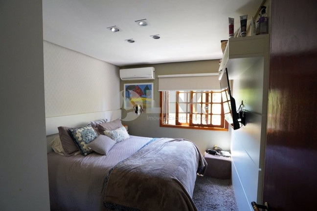 Imagem Imóvel com 3 Quartos à Venda, 120 m² em Moinhos De Vento - Porto Alegre