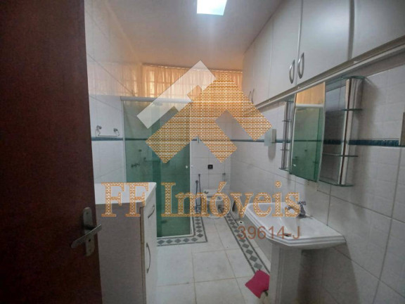Imagem Casa com 3 Quartos à Venda, 293 m² em São Carlos