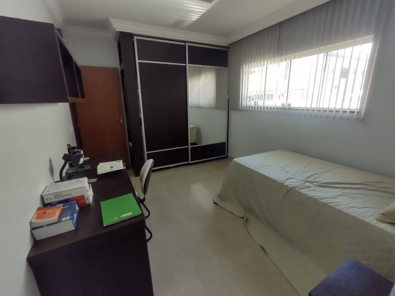 Imagem Casa de Condomínio com 4 Quartos à Venda, 280 m² em Jardins Madri - Goiânia Imagem Casa de Condomínio com 4 Quartos à Venda, 280 m² em Jardins Madri - Goiânia