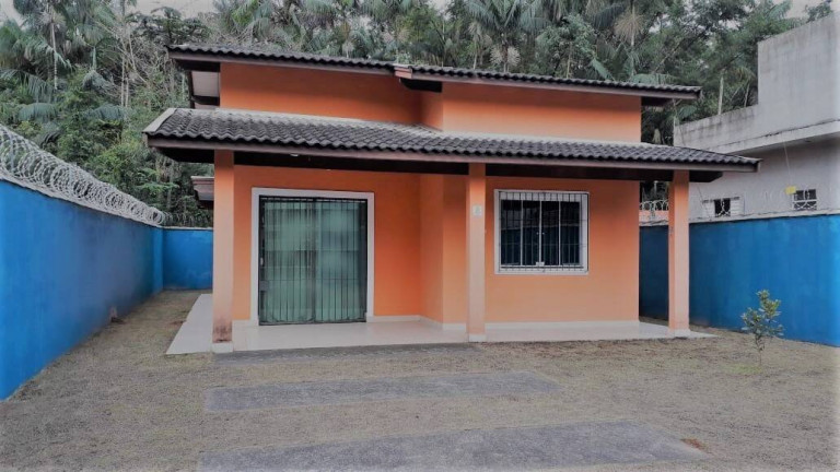 Imagem Casa com 2 Quartos à Venda, 77 m² em Massaguaçu - Caraguatatuba Imagem Casa com 2 Quartos à Venda, 77 m² em Massaguaçu - Caraguatatuba