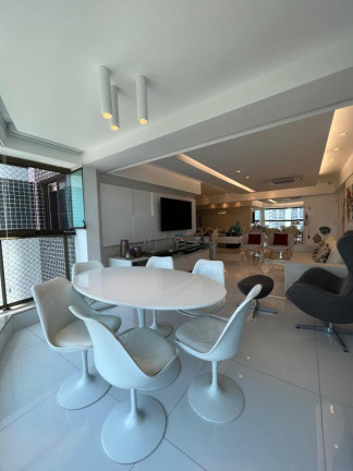 Imagem Apartamento com 3 Quartos à Venda, 171 m² em Casa Forte - Recife